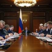 Медведев распорядился стимулировать ипотеку для ИЖС