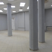 По колонам можно разбить площадь