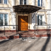 Крыльцо