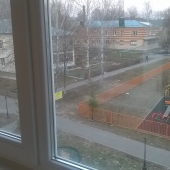 Вид на улицу с балкона