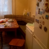 Стол и холодильники