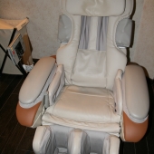 Устал, пришел с работы, лег в кресло - всё минусы забыл с дремотой!
