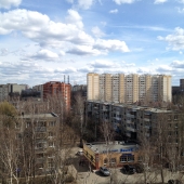 Вид из окон восьмого этажа этой квартиры