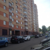 Виды дома и двора