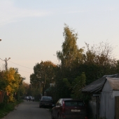 Улица перед домами