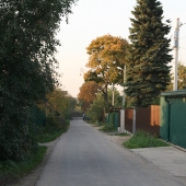Заезд в гараж в доме в пос. Зеленая Горка