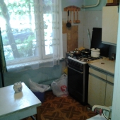 Кухня площадью 6 кв. м. , эта квартира продается около м. Новогиреево