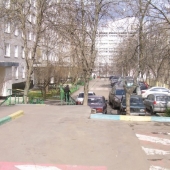 Парковка стихийная, но зато удобная