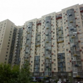В доме 17 этажей!