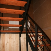лестница на второй этаж дома в д. Алексеевка