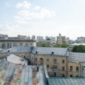 Такой вид открывается из окна этой комнаты