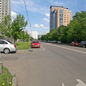 Тропаревская улица, направление в сторону П. Вернадского и церкви Арх. Михаила