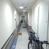 Общий коридор, где можно хранить велосипед