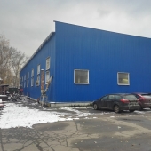 Здание на Южнопортовом проезде одноэтажное, площадью порядка 730-750 кв. м. 