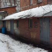Есть еще 2 помещения под склады