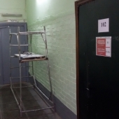 Пока сдаётся как 104.6 кв. м., но при запросе площадь для аренды можно увеличить