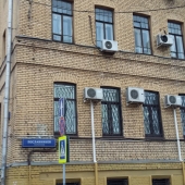 Здание имеет 6 этажей