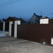 Забор дома в п. Родники