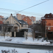 Вид за окном из второй комнаты, та, которая Г-образная 