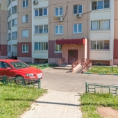 В этом доме можно купить помещения на первом этаже. Статус - нежилые!